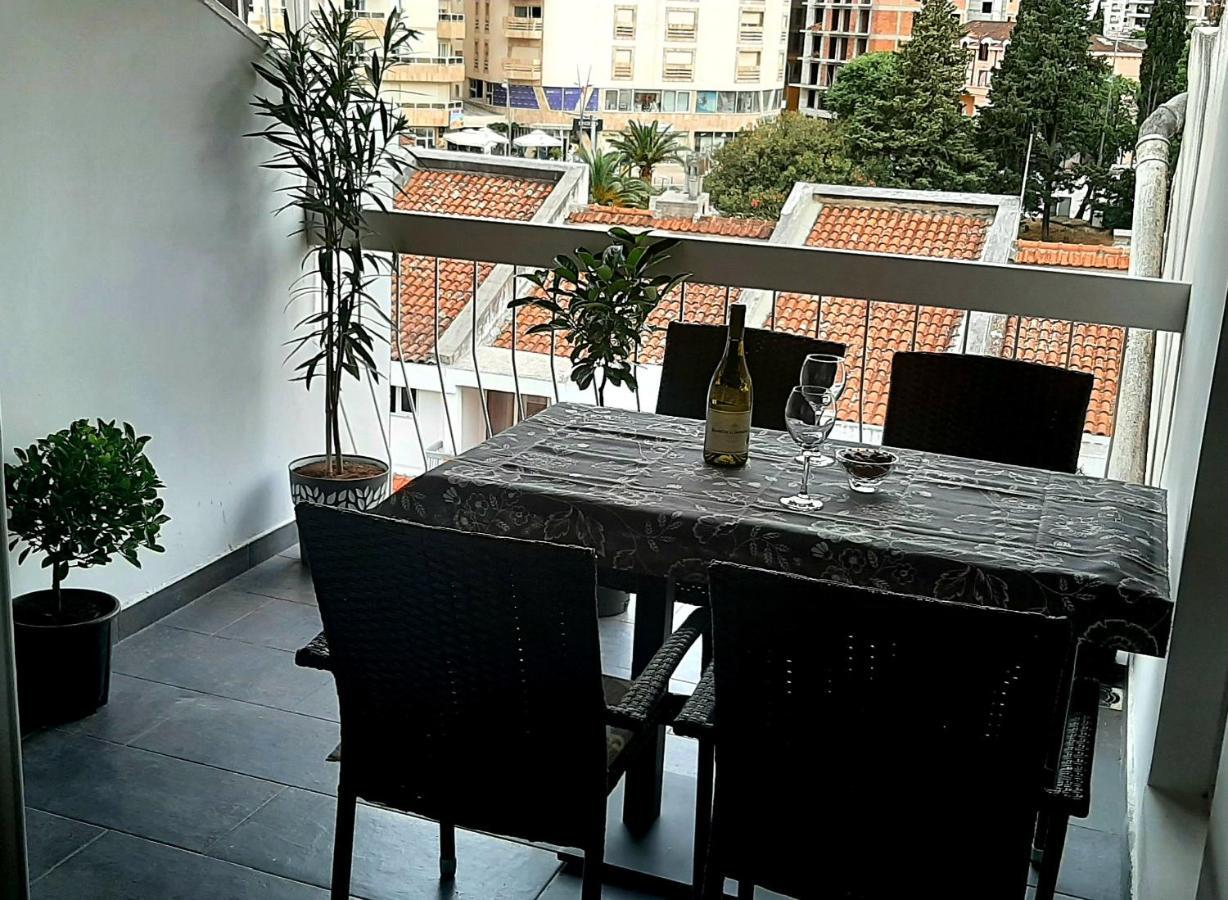 Ric Apartment Budva Bagian luar foto